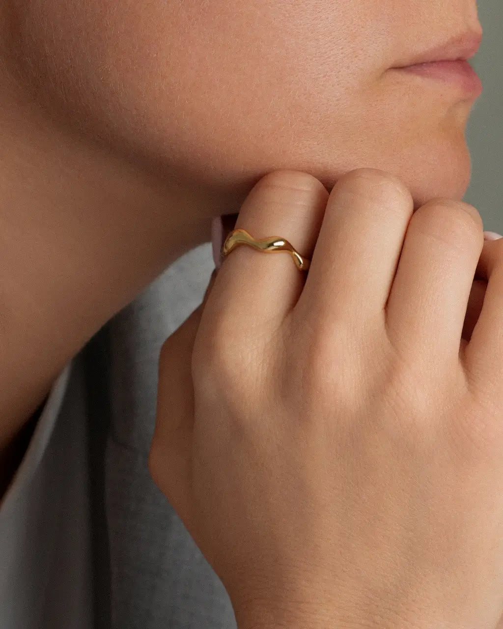 Wavy Band Ring