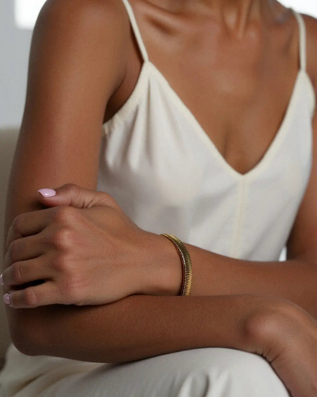 Crest Snake Chain Bracelet