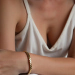 Drift Memory Twist Bangle