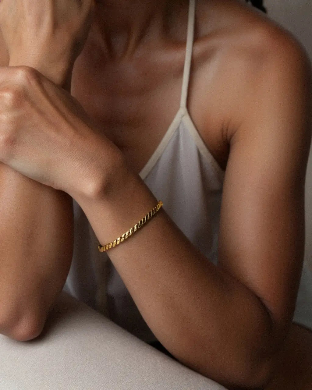 Drift Memory Twist Bangle