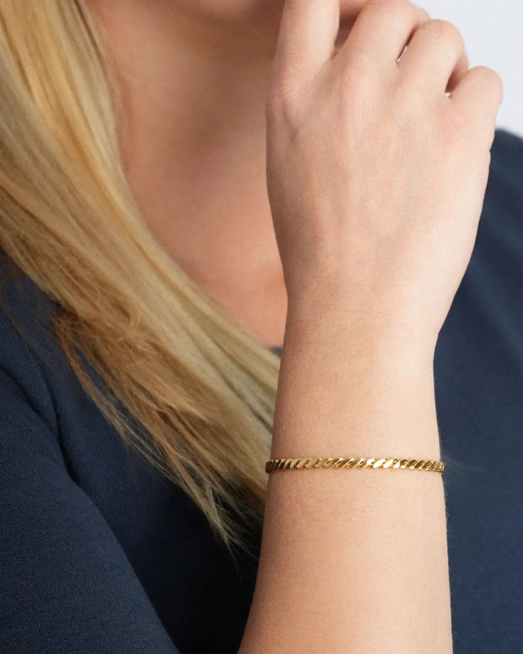 Veya Twisted Cuff Bracelet