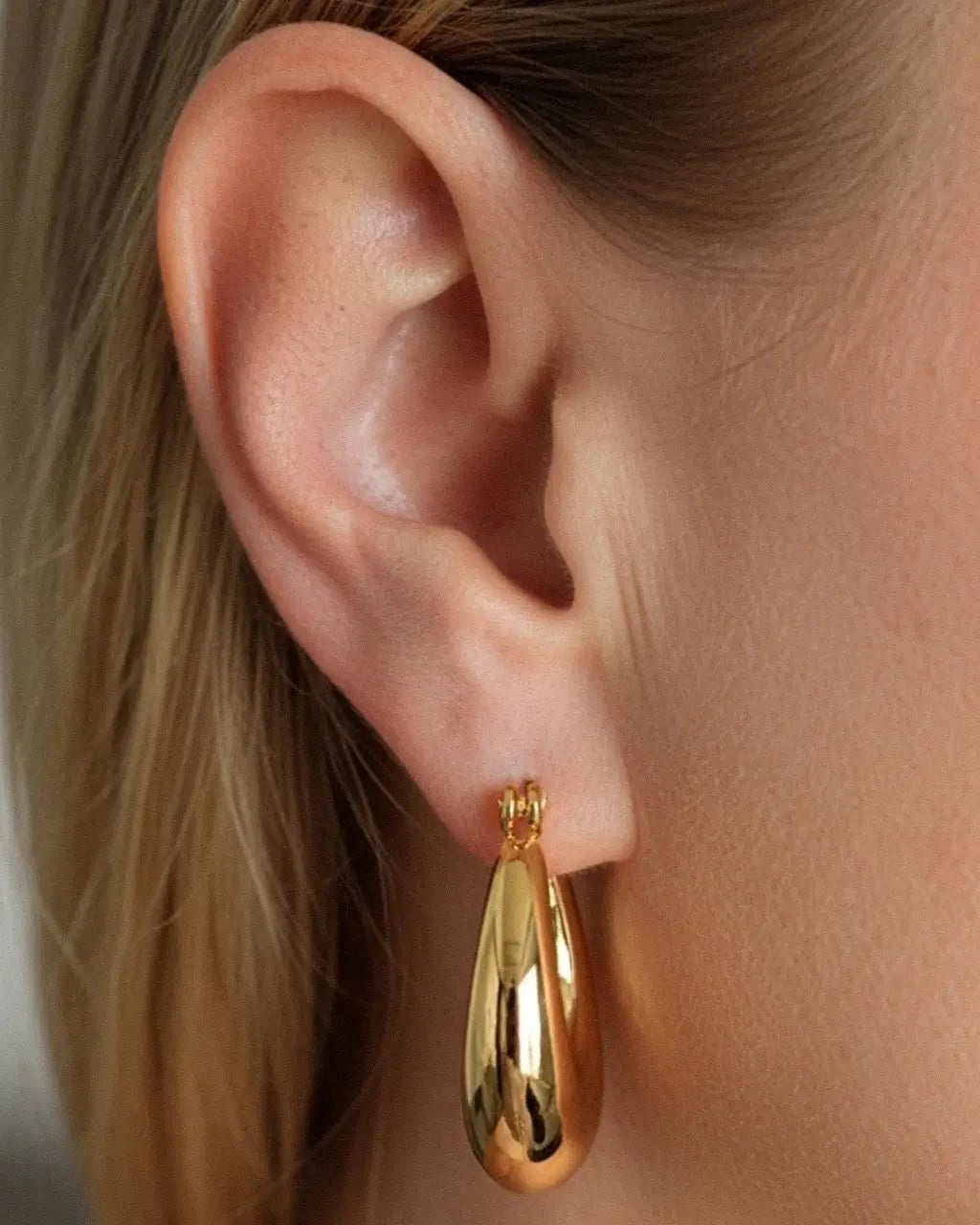 Duskbloom Curve Hoops