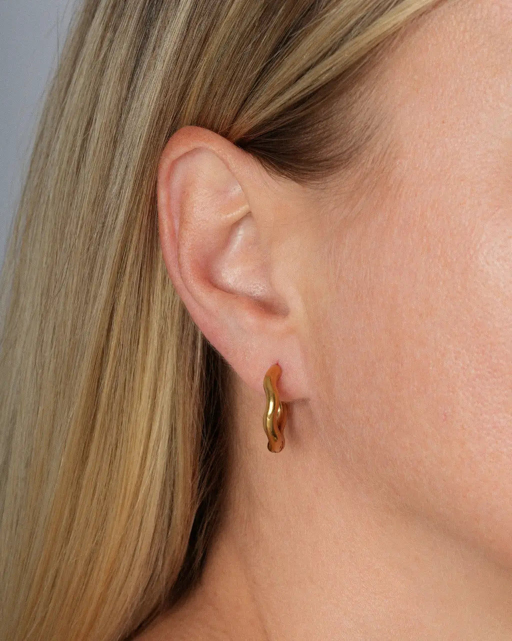 Aurea Hinge Hoops