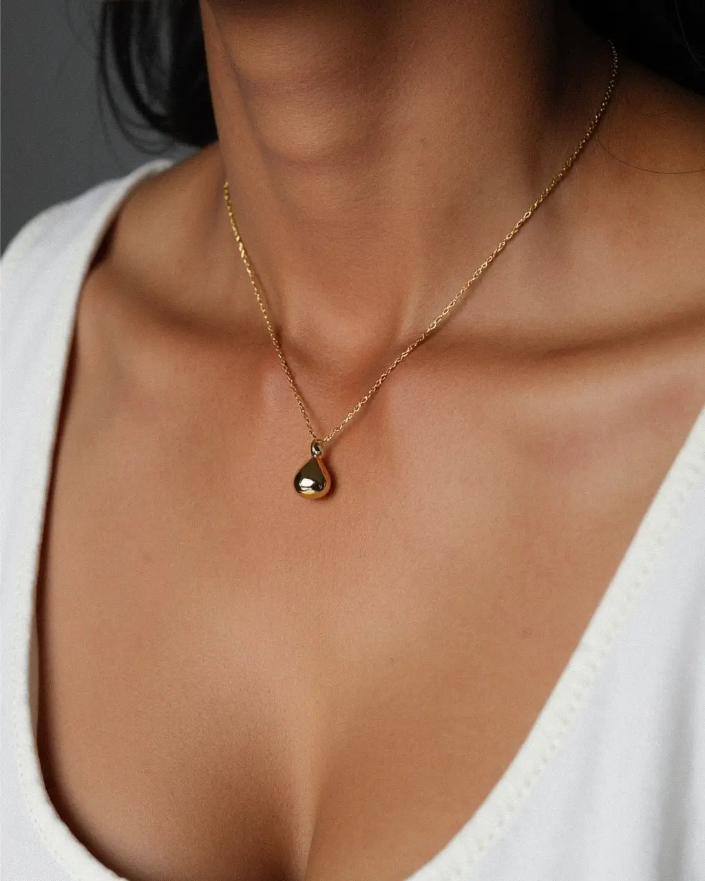 Seren Petite Teardrop Necklace
