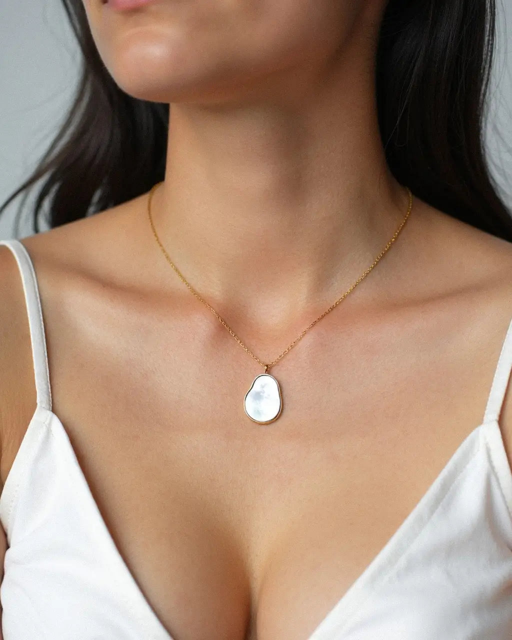 Lyra Irregular Pendant Necklace