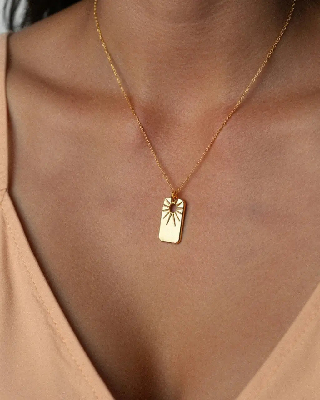 Burst Pendant Necklace
