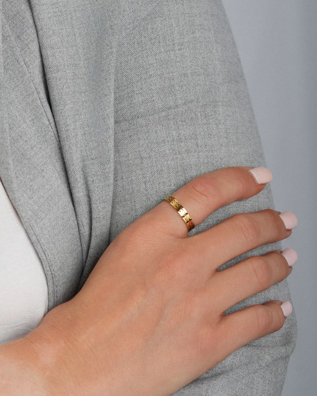 Etched Pattern Ring