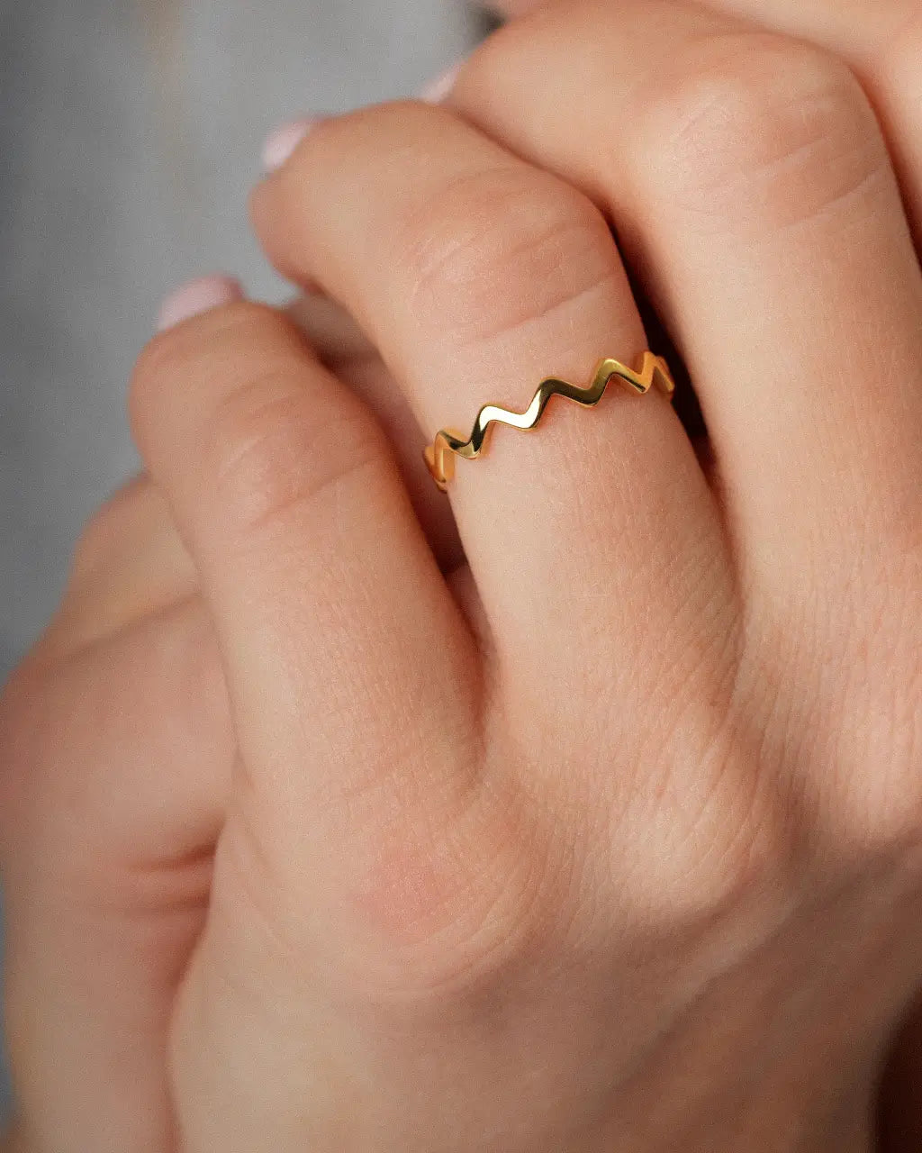 Aurora Peak Band Ring