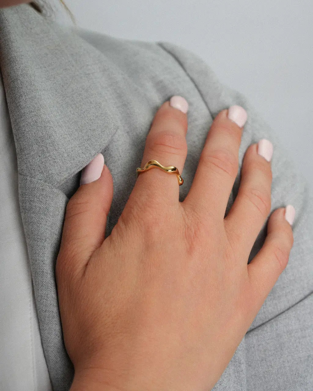 Wavy Band Ring
