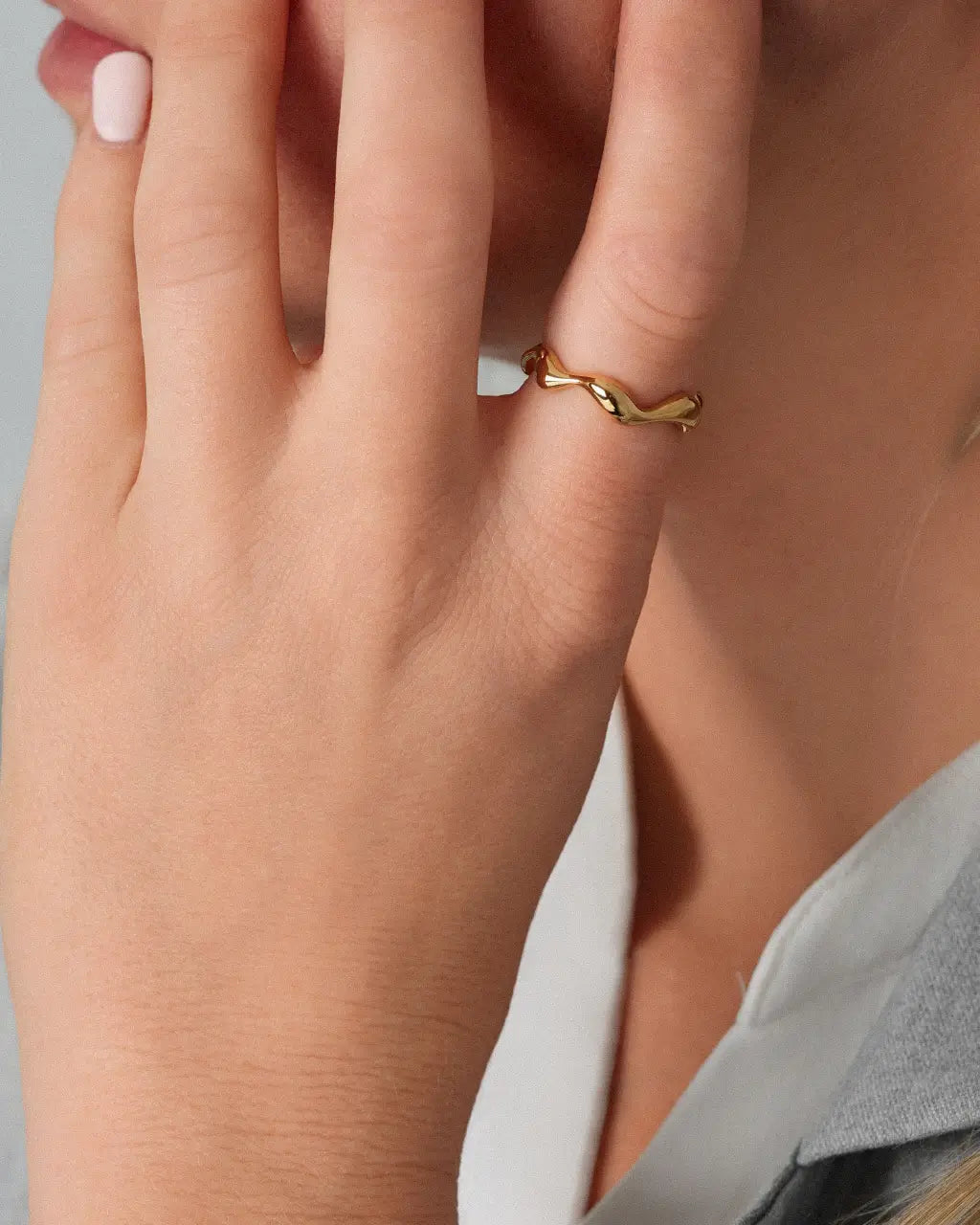 Wavy Band Ring