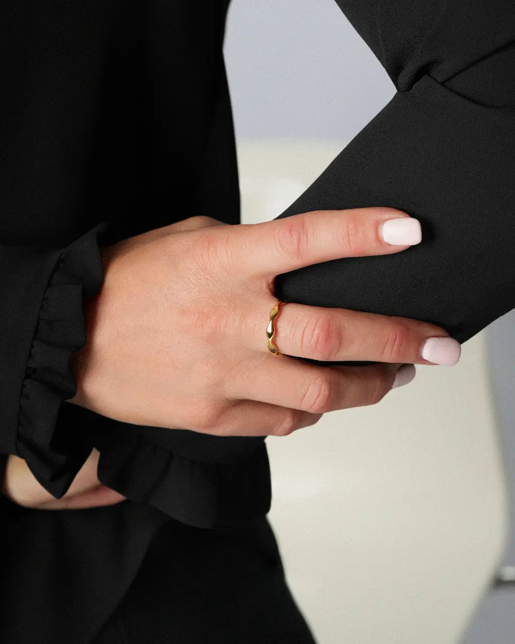 Liora Twist Band Ring