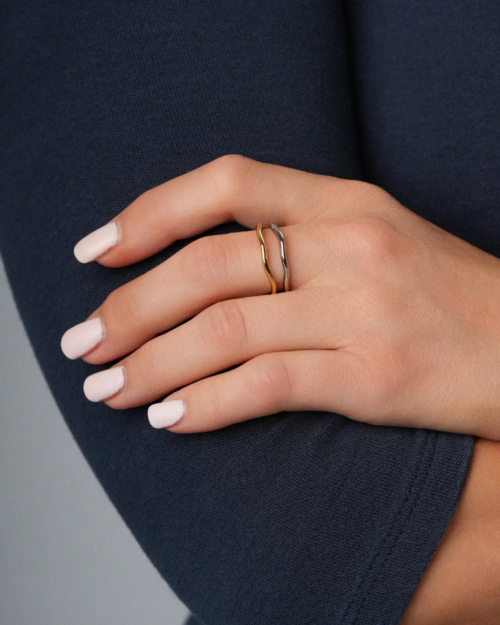 Fluid Wave Ring