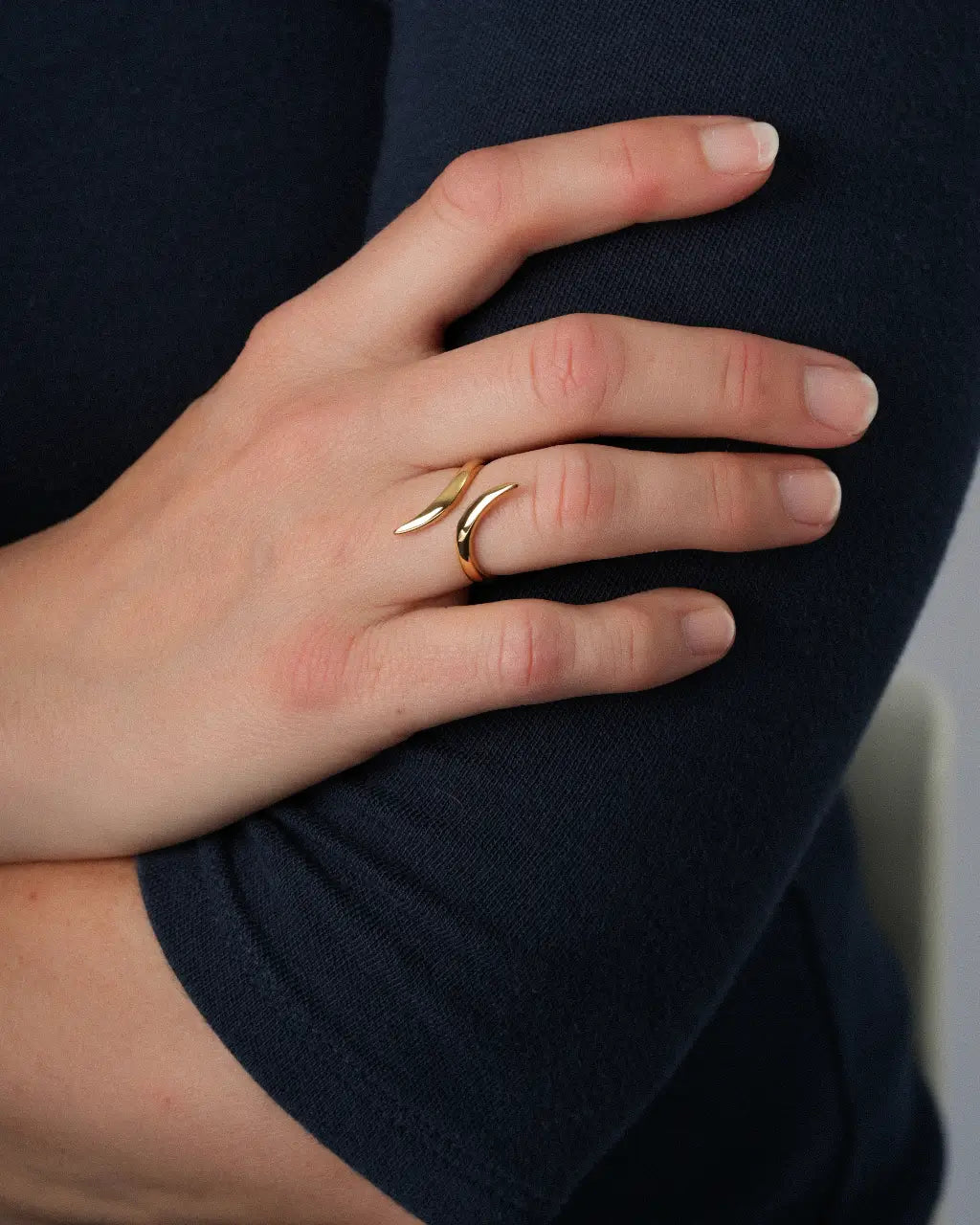 Elara Curl Ring