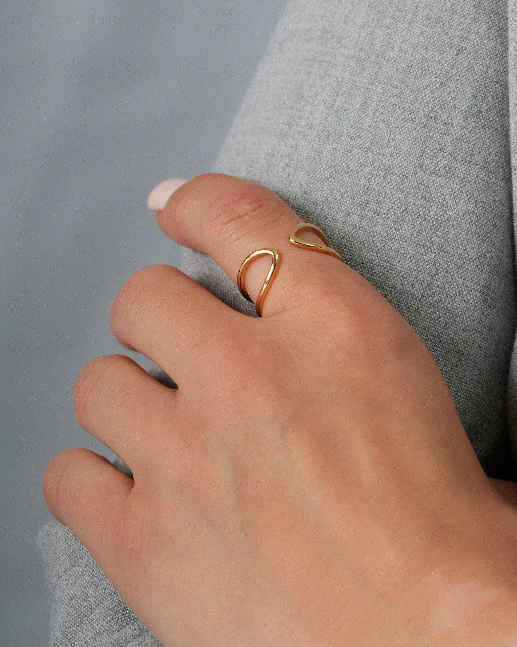 Eternal Loop Ring